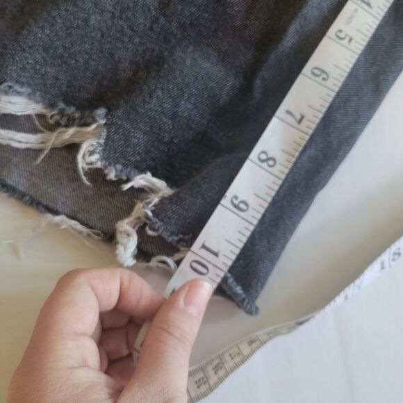 Asos Design Black Washed Denim Shorts Size 34 - Picture 6 of 8